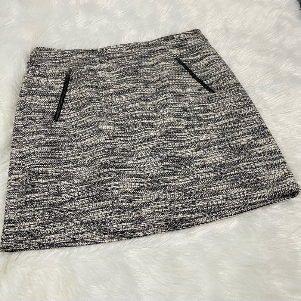Loft Black & White Short Wool Look Skirt - Size 12P